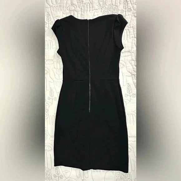 NWT Tegan Size 6 Structured Jersey Cap Sleeve Perfect LBD - Picture 4 of 11